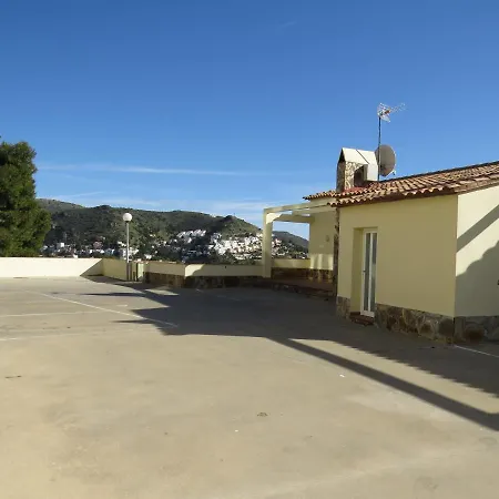 Marina 3